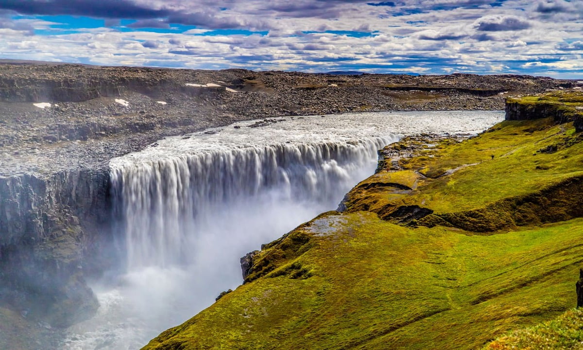 Dettifoss Fall