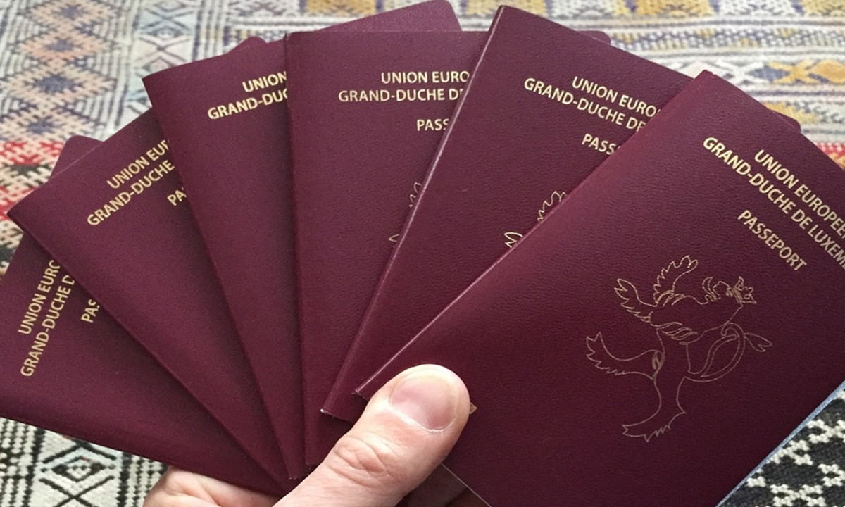 Luxembourg_passport