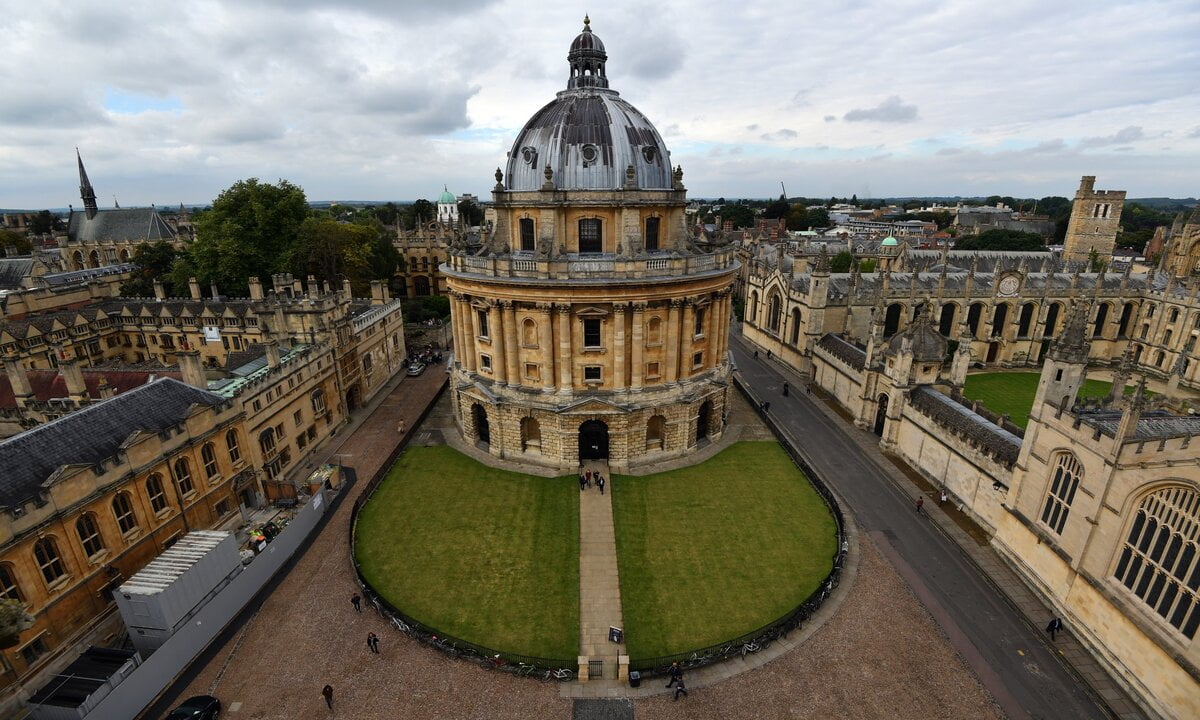 Oxford University (UK)